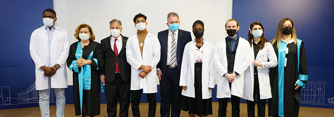 CIU Med students don white coats to mark the start of their professional journey