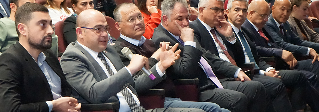 Earthquakes treated from different perspectives