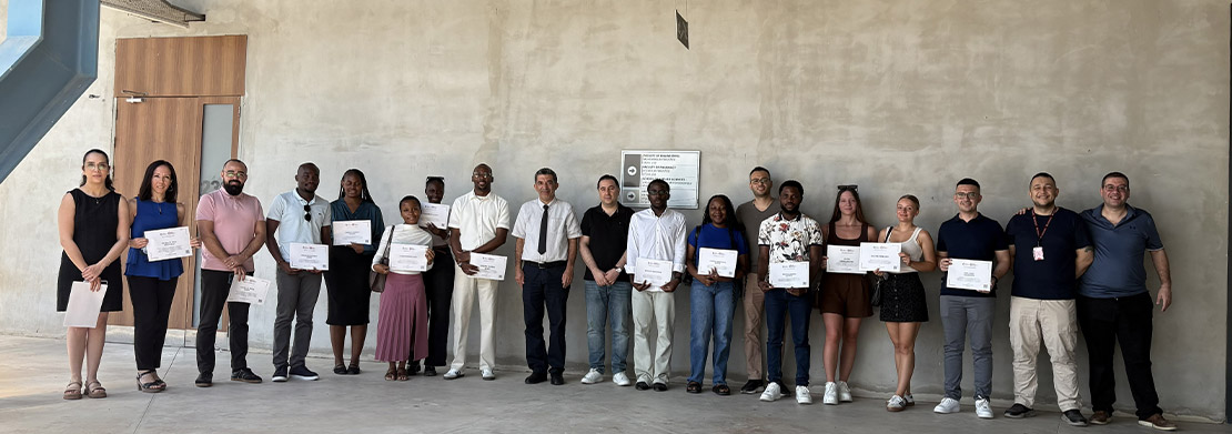 Certificates Presented for Graduation Projects at CIU