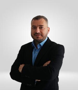 Ahmet Zaifer_Staff Size.jpg