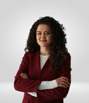 Gizem Gülcüer_Staff Size.jpg